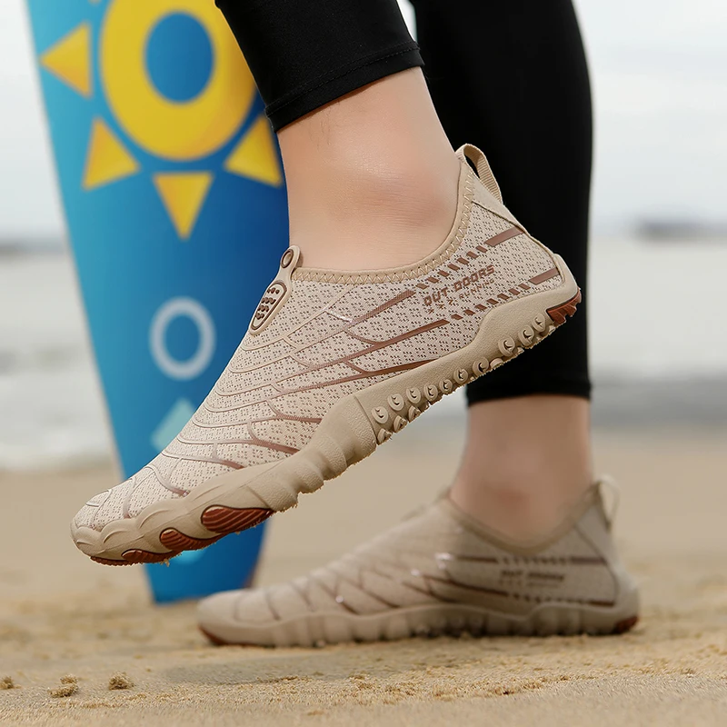 Unisex Wide-Toe Quick-Dry Water Shoes - Non-Slip, Soft-Sole, Ideal for Fitness & Beach Activities