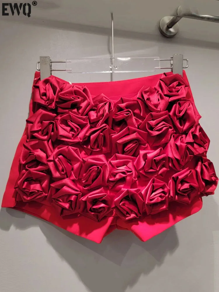 

Женские короткие шорты [EWQ], черные или красные шорты с трехмерными цветами розы, с украшением, короткие брюки, весна-лето 2024, U8848