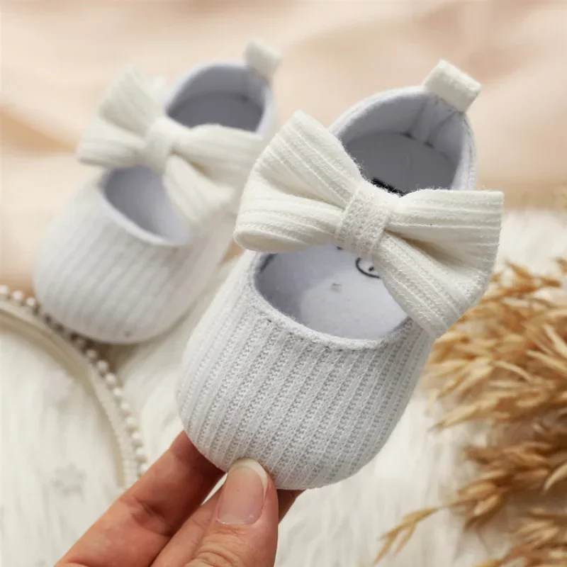 0-1 Years Old Wool Girl Baby Shoes Soft-soled Princess Baby Shoes Comfortable Bow Toddler Shoe Cute and Stylish 3