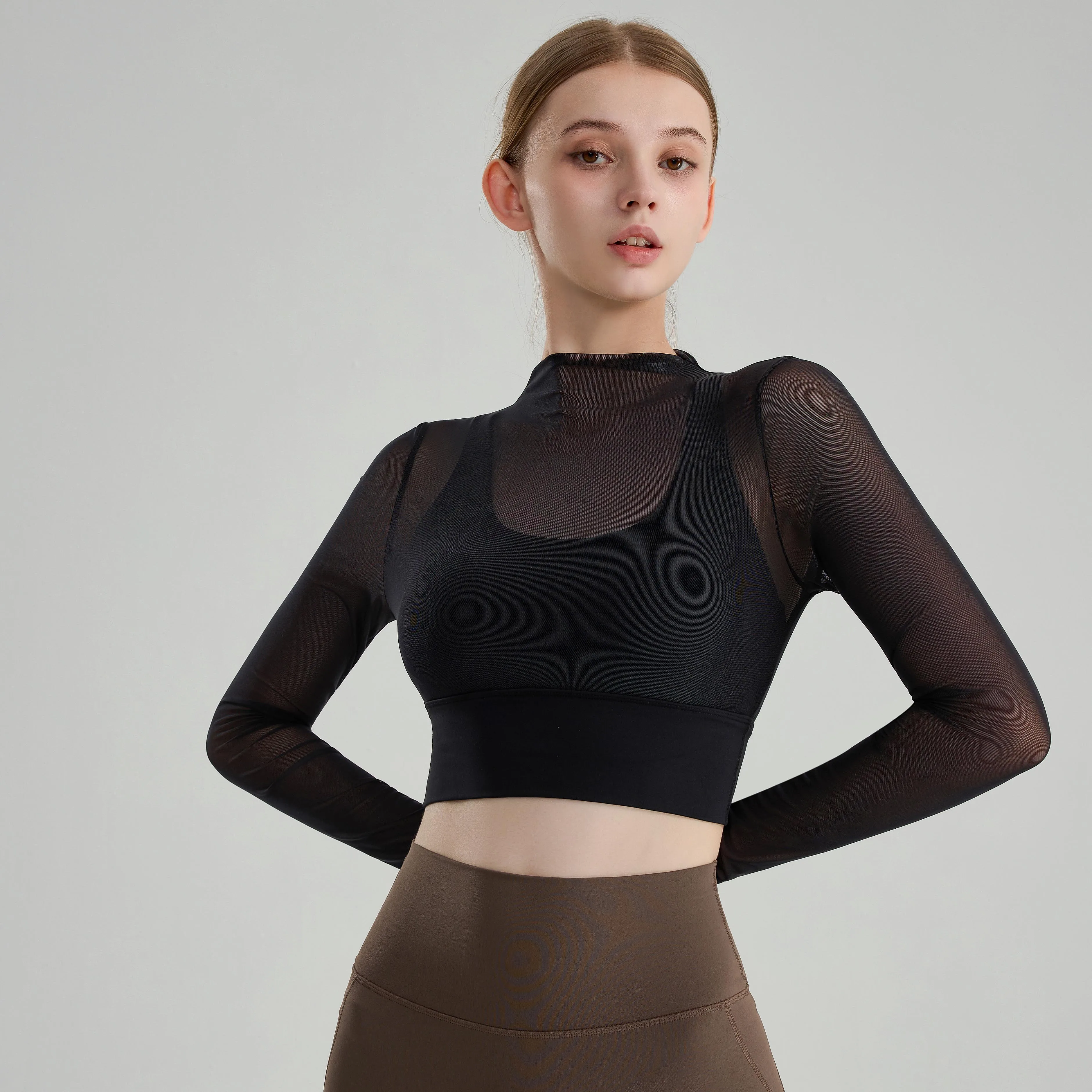 Women's Yoga Shirt Breathable Yoga Top Mesh Patches Slim-Fit Design Inner Bra Crossed Straps Double-Layered Sportwear Gym
