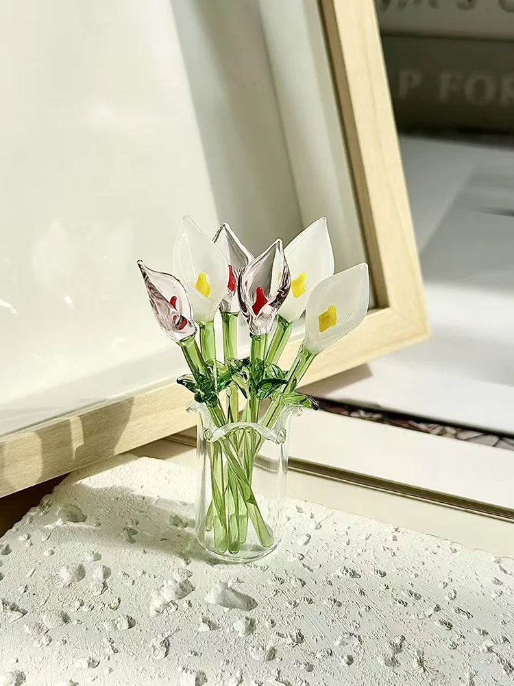 Handgefertigte Glas-Kallusblume mit Stiel, mundgeblasene Mini-Glasblumenfigur, Dekoration für Zuhause, farbenfrohes Blumenornament – Detail 17