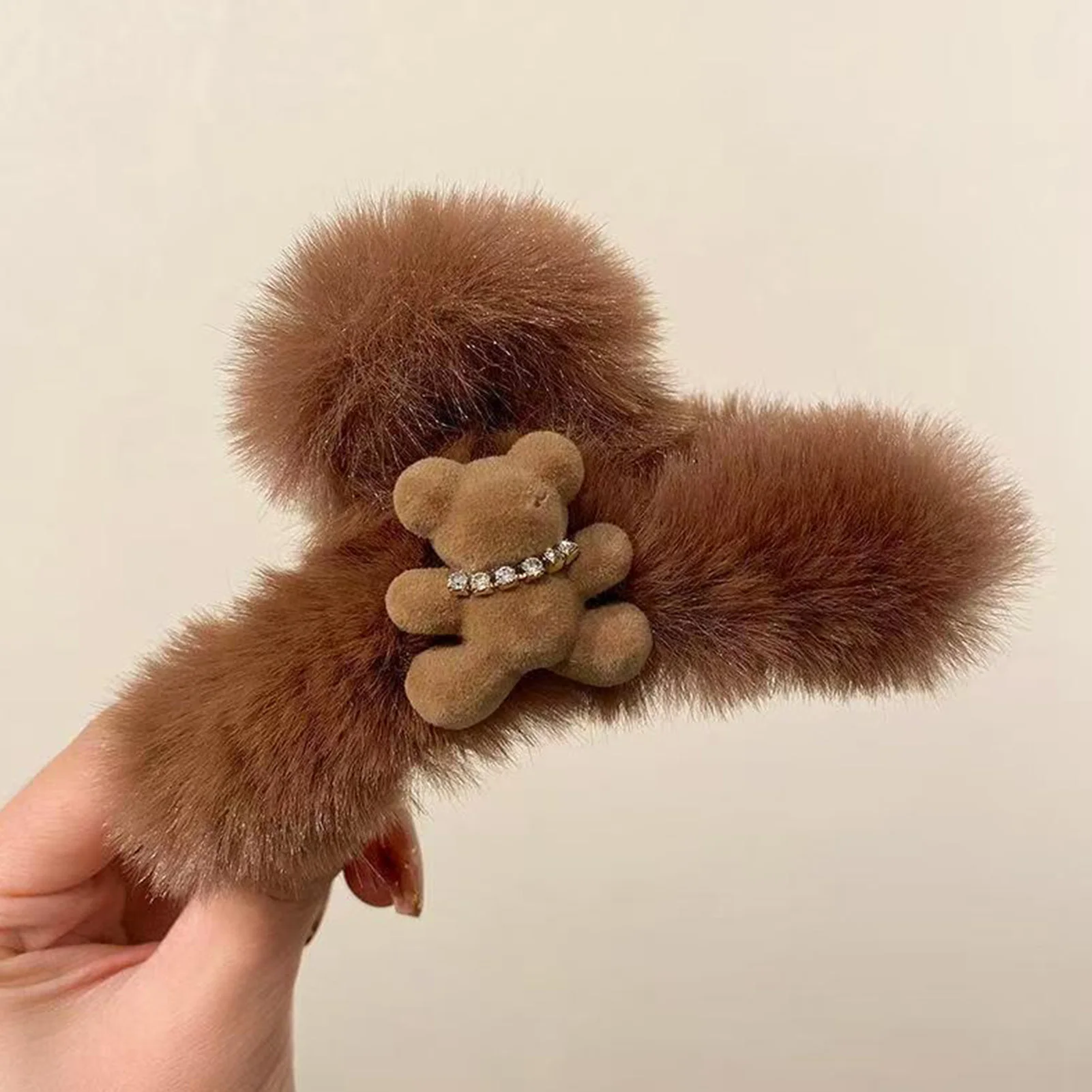 Große flauschige süße Bären-Haarklammer für Mädchen, Pferdeschwanzhalter, Hai-Clips, Herbst und Winter, Damen, Alltag, modischer Haarschmuck – Detail 4