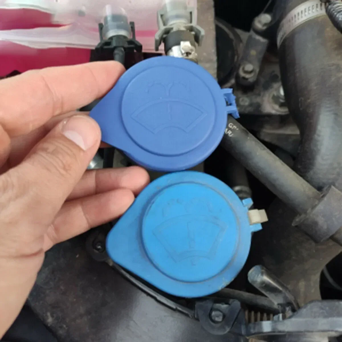 Car Windshield Wiper Reservoir Washer Bottle Cap Lid Top Car Windshield Spare Part Eservoir Washer Cap For Ford Focus 2011-2015 car washer bottle cap