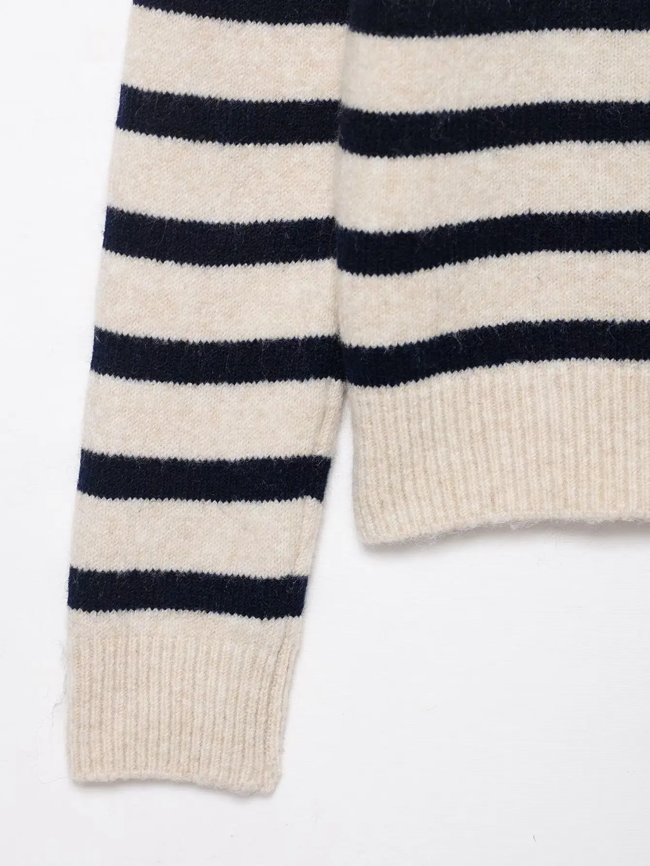 Women's Spring Autumn New Casual Stripe Sweater Female O-Neck Slim Fit Elegant Commuter Pullover Street Long Sleeve Knitted Top