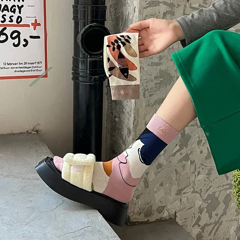 10Pcs/lot Trend Women Socks Graffiti Cotton Socks Streets Sports Sock Female Embroidery Funny Hip Hop Couple Socks