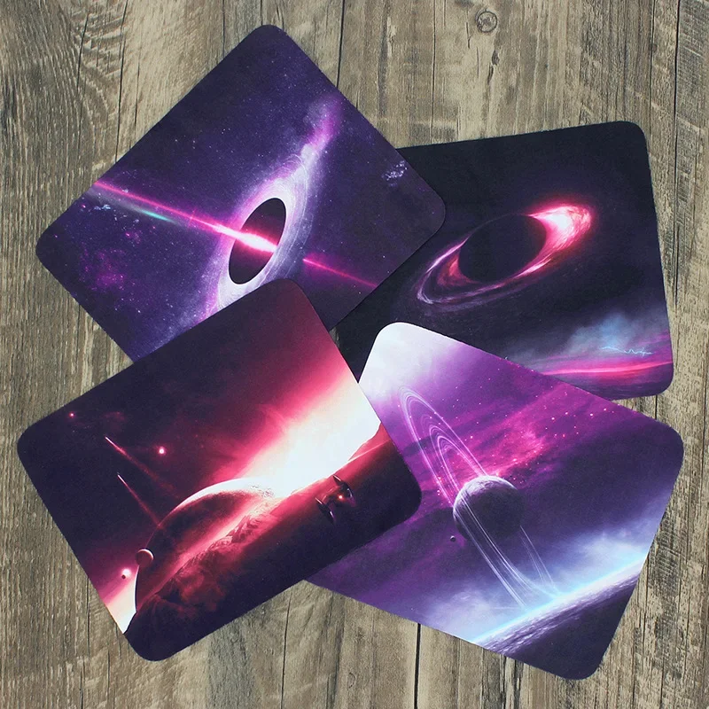 4Pcs/Lot Cartoon Interstellar Planet Wolf Glasses Cloth 17*14CM  Eyeglasses Microfiber Clean Cloth for Lens Phone Screen Clean 2