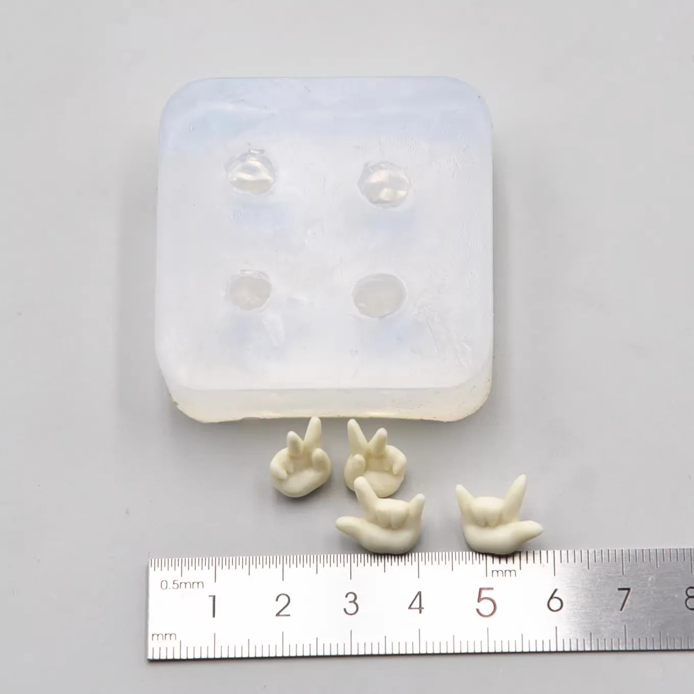 Mini Cute Pottery Clay Plam Silicone Mold Ultra Light Clay Mini Hand DIY Mold silicone mold