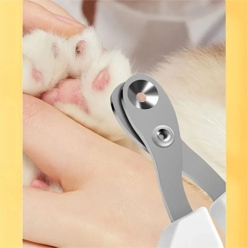 Cat Nail Clippers With Round Holes Pet Dog And Cat Nail Clippers Anti-bleeding Anti-accidental Injury 1PC