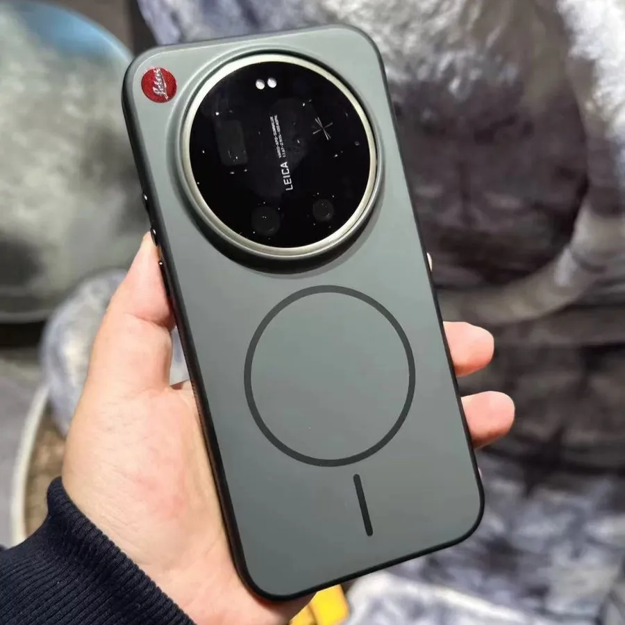 Elegant Ultra Magnetic Case with Stylish Colors and Skin-Friendly Feel - Shockproof Acrylic Cover