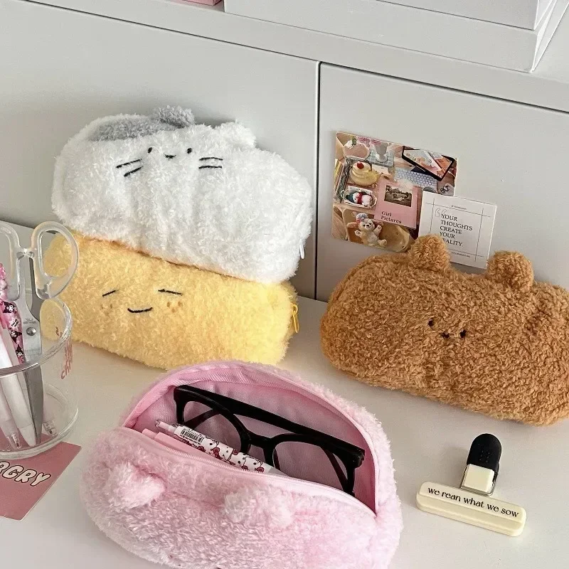 Winter Plush Pencil Case Fashion Kawaii Cartoon Animal Pencil Bag High Capacity Stationery Storage Bag Cute