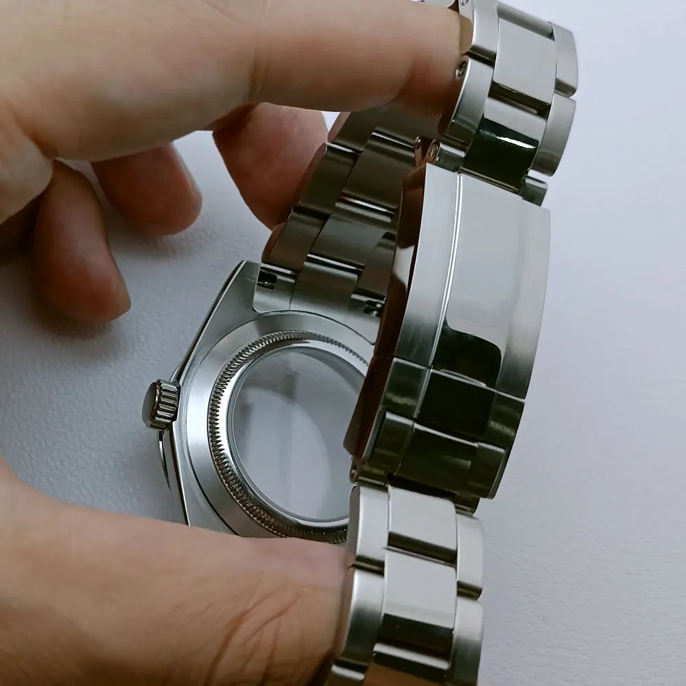 Men's Steel Case Watch with Sapphire Glass and Steel Strap - Includes Box