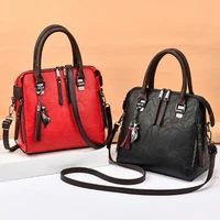 Sac à main Vintage en cuir PU pour femmes, sac à poignée supérieure avec pompon, fourre-tout de luxe de grande capacité, sac à bandoulière de Shopping 2