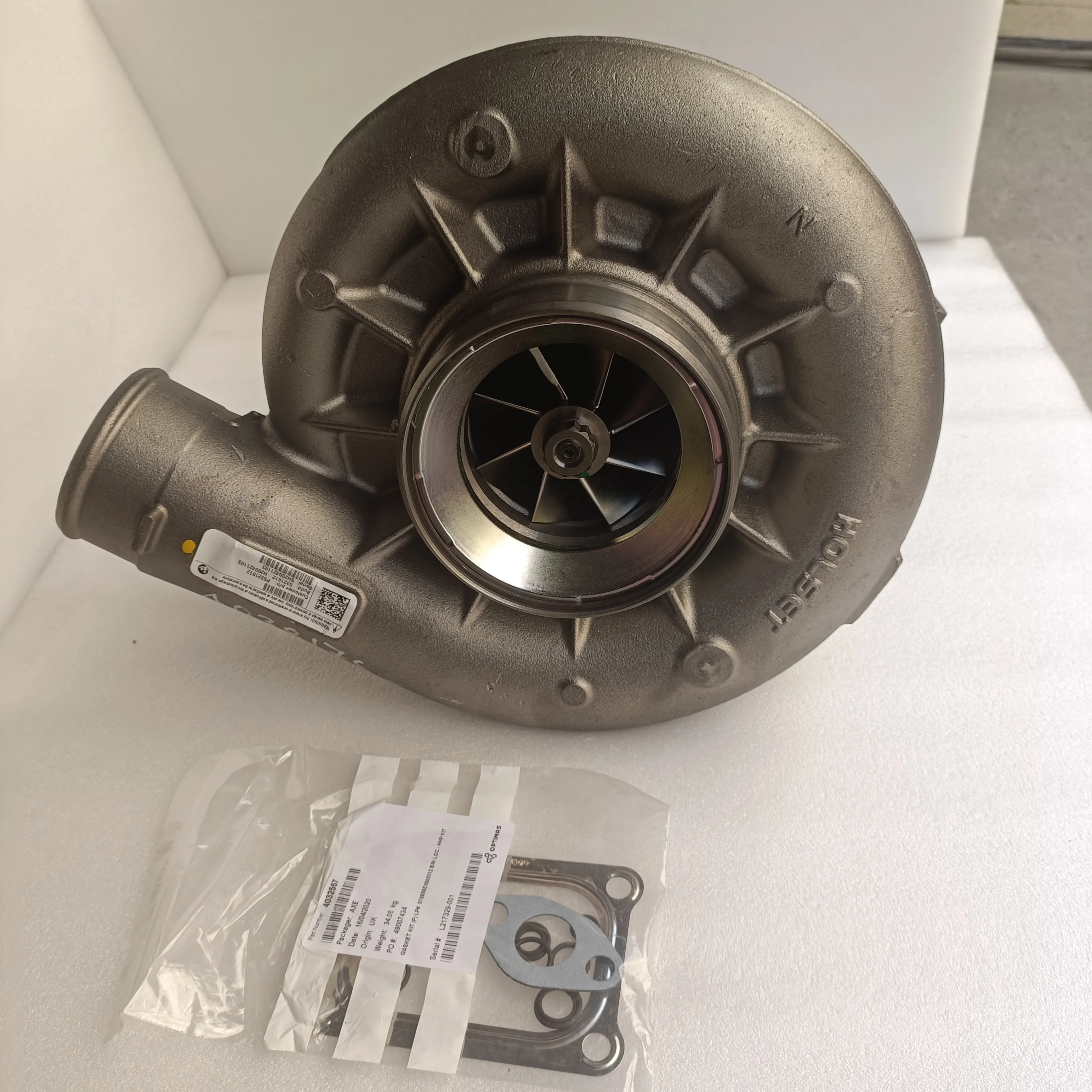 Рисунок 4 - Оригинальный Новый турбокомпрессор