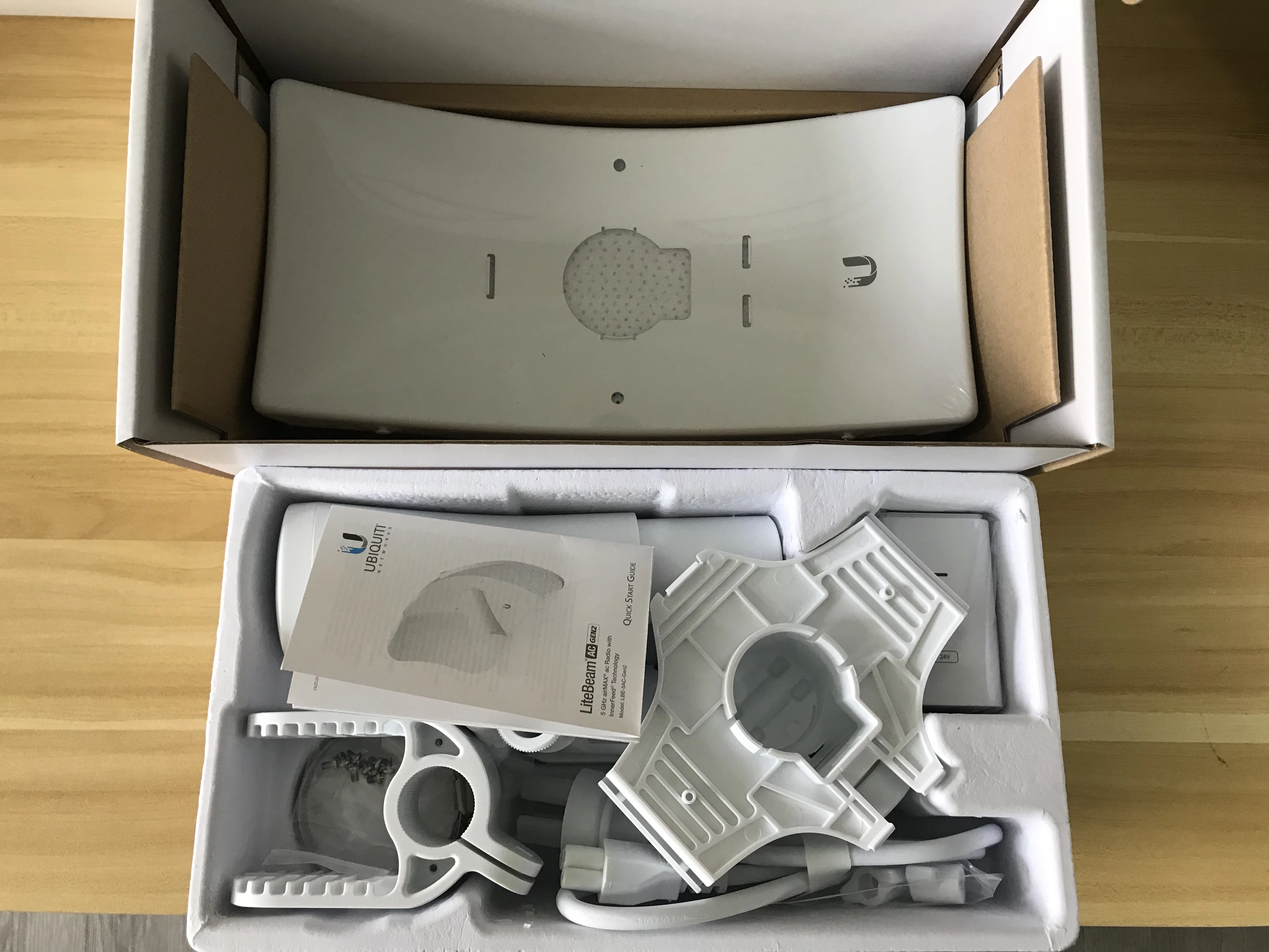Ubiquiti Networks LBE-5AC-GEN2 Point-To-Point For Up To 13KM, Wireless Bridge 5GHz Litebeam AC Gen2 23dBi, Only 1 Unit