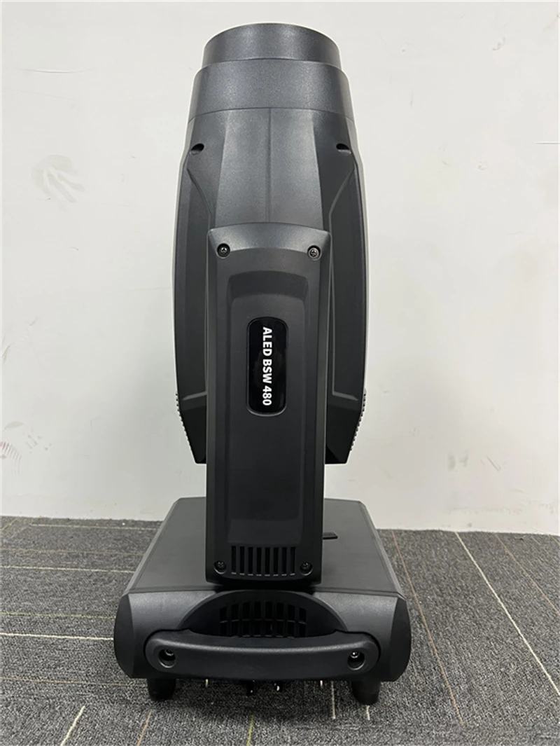 Рисунок 2 - вращающаяся головка Showtec 480