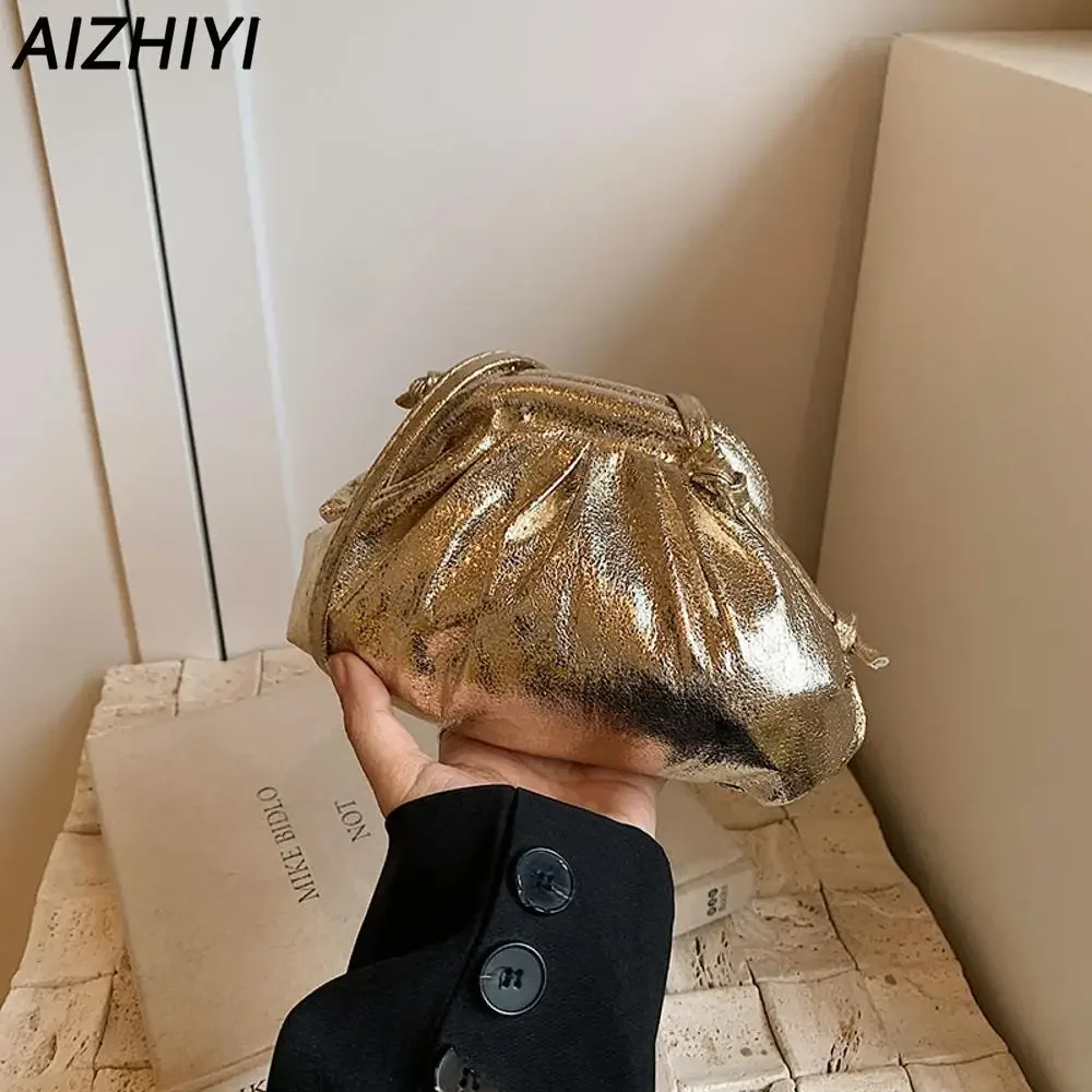 اليد النسائية المعدنية المكشكشة محفظة أنيقة للنساء الفاخرة مطوي الكتف حقيبة كروسبودي السيدات لامعة مساء المحفظة