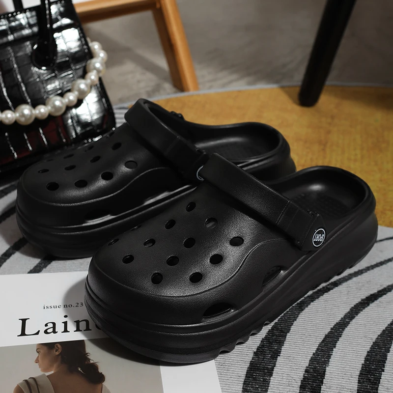 Closed Toe Thick Platform Slippers Women 2024 Summer Non Slip Soft Sole Beach Sandals Woman Hollow Out Eva Clogs Slides Female