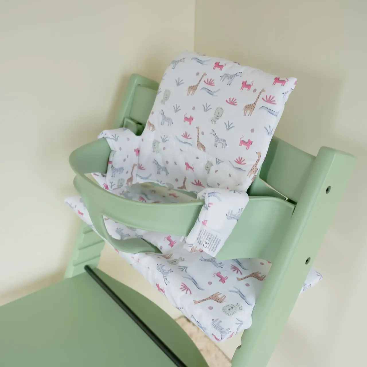 Coussin de siège de chaise de salle à manger, coussin propre pour chaise haute, impression de dessin animé, plus sûr et plus confortable pour que le bébé s'assisse