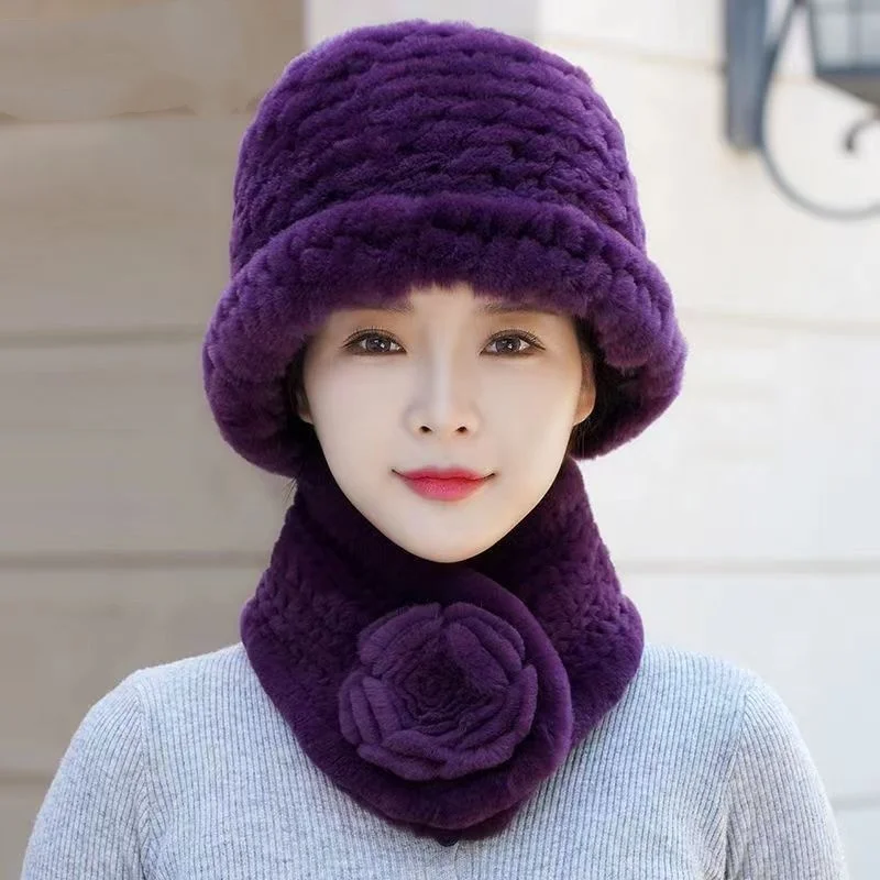 Рисунок 6 - Женский комплект из шарфа и шапки