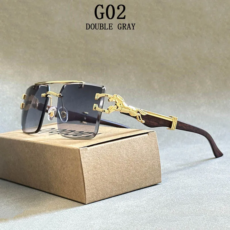 G02