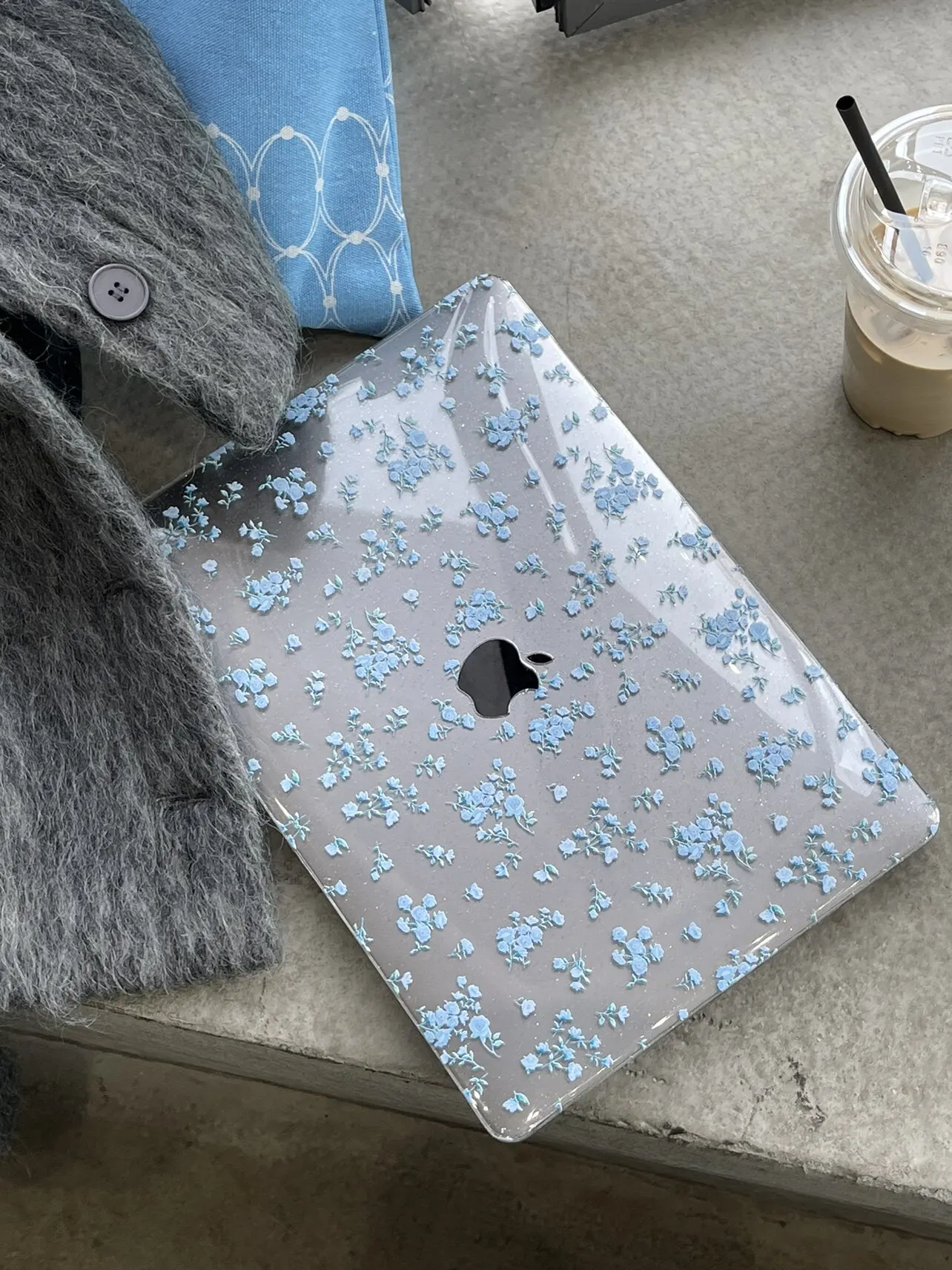 Blue Healing Gentle Flower Laptop Case - Elegant and Protective Cover with Touch Bar ID
