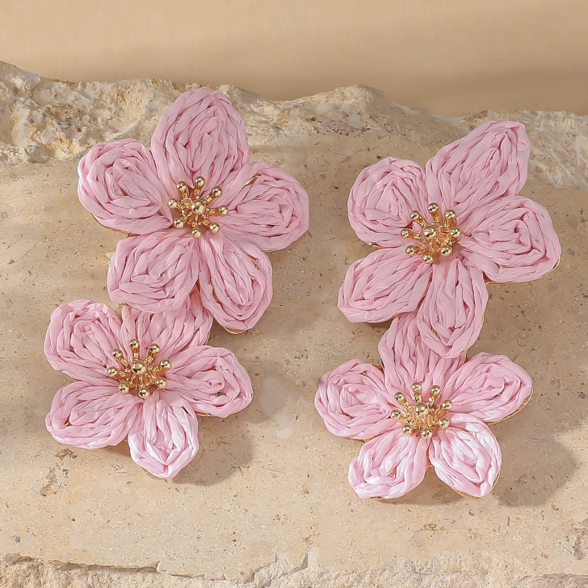 Bohemia Elegant Raffia Flower Drop Earrings for Women Girls Stylish Handmade Colorful Rattan Knit Earrings Summer Beach Jewelry