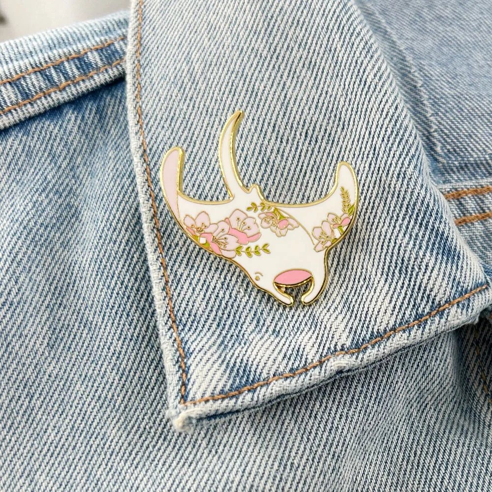 Spilla smaltata Manta Ray floreale rosa Spilla con raggi di fiori carini Amante dell'oceano Spilla da bavero Scuba Divers Amanti degli animali Regalo Raccogliere 4