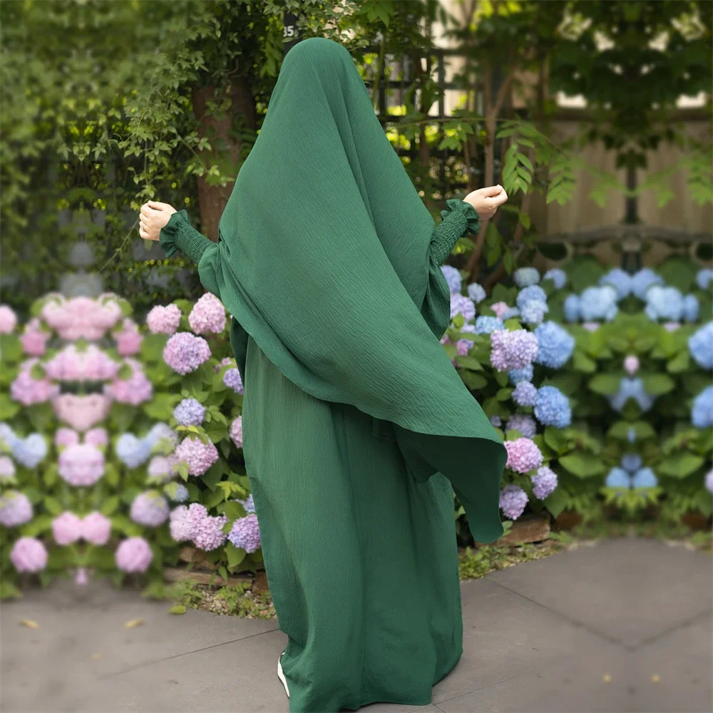 10 Dark Green