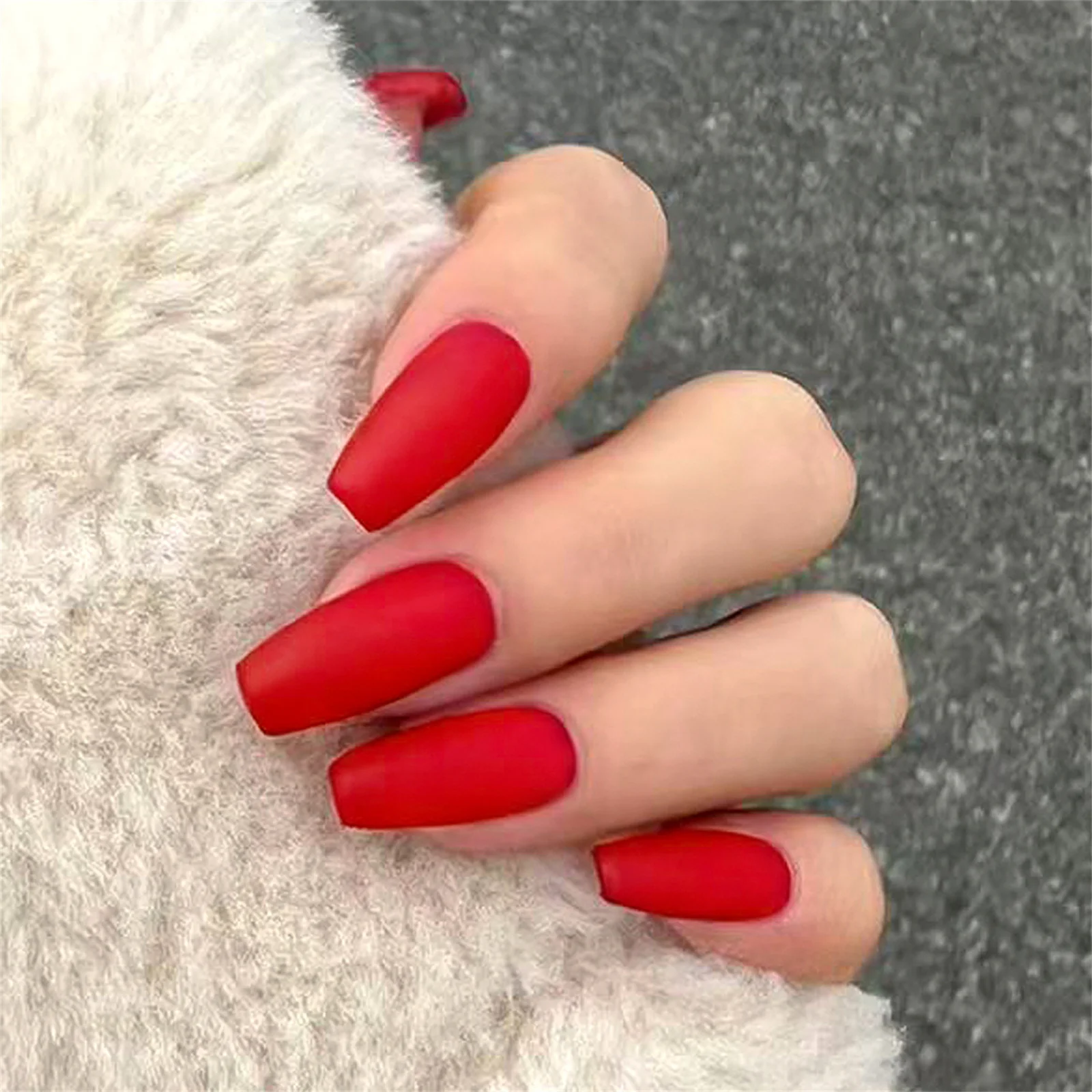 Faux ongles rouges mats 24 pièces, longueur moyenne, forme carrée, pour mariage, fête, manucure DIY, ongles acryliques à presser 1