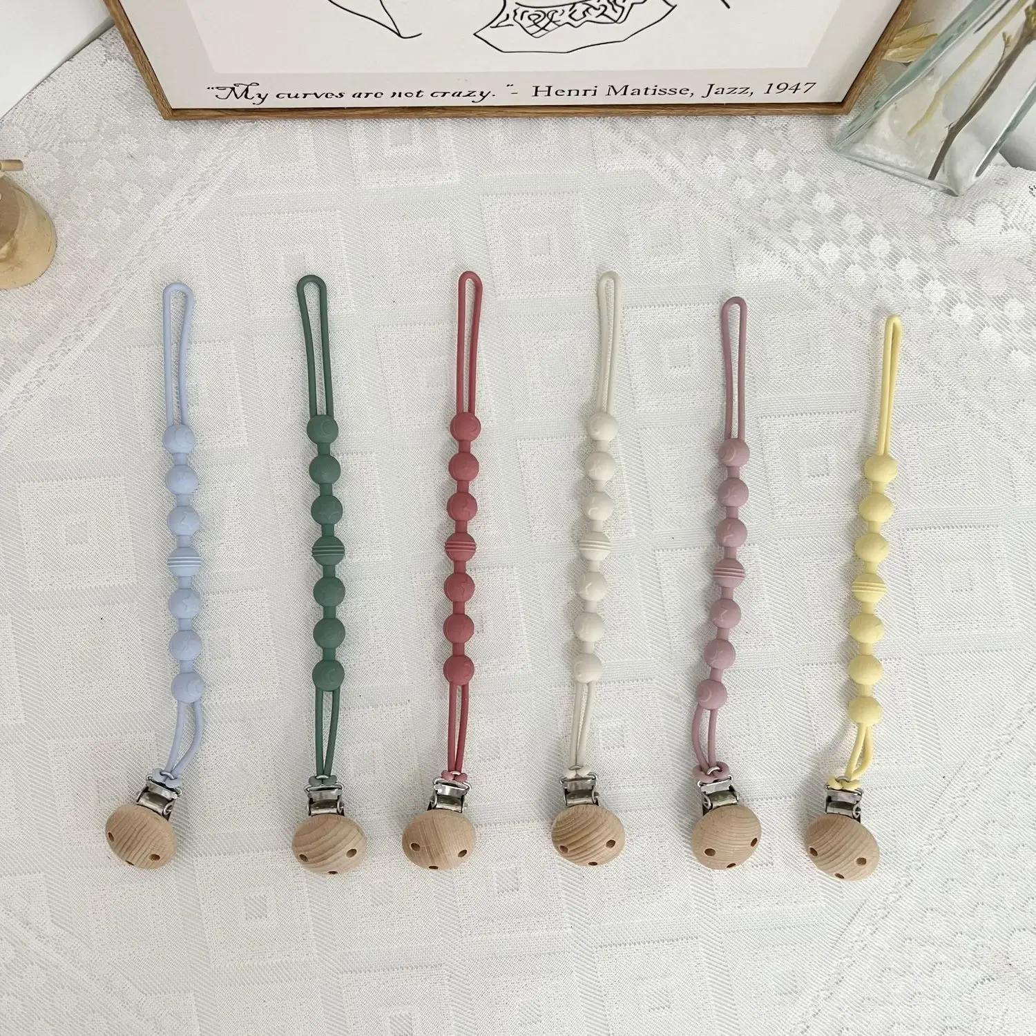 Soothing pacifier anti-chain baby stroller teether anti-loss chain baby silicone pacifier clip toy biting glue lanyard