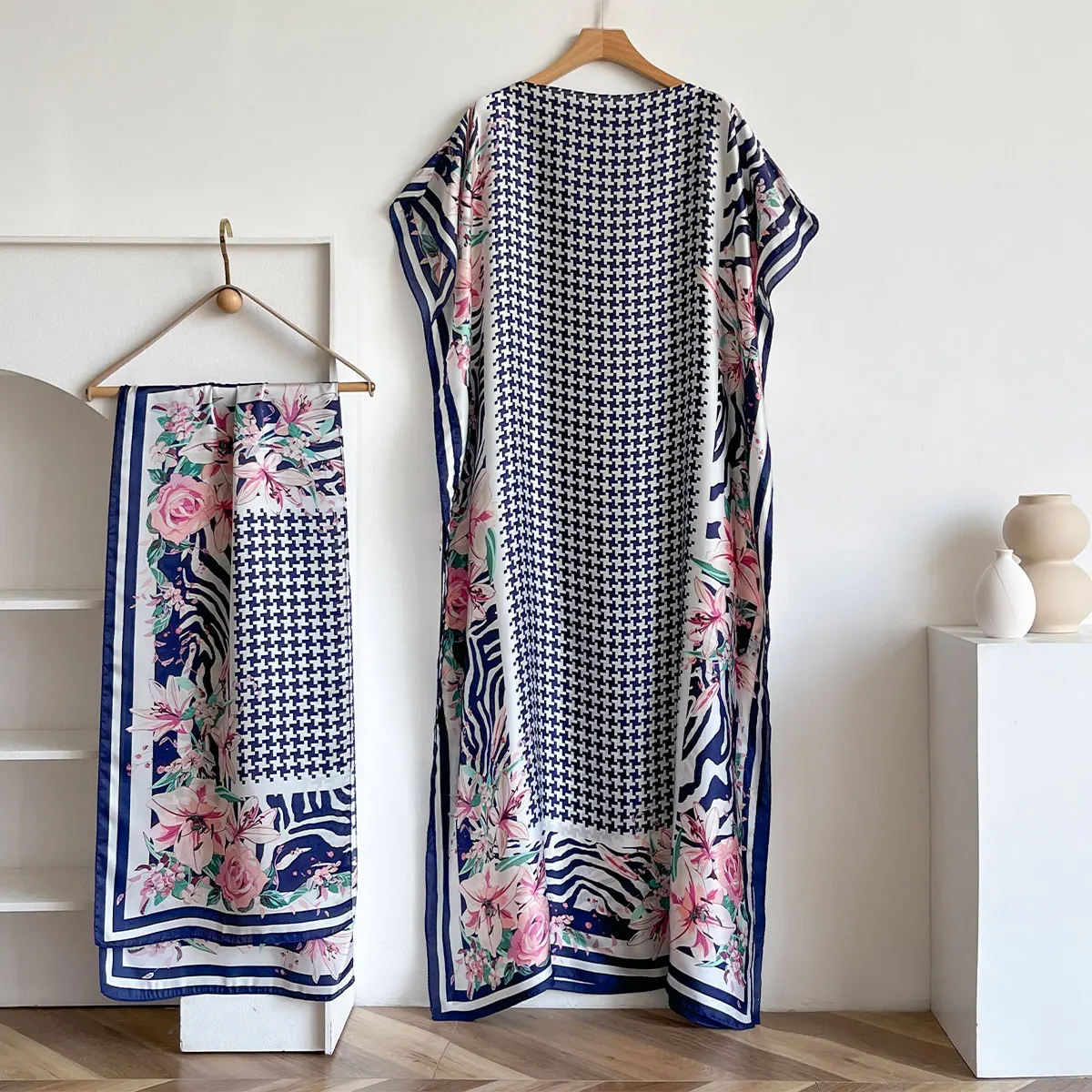 New 2025 Dubai Abaya For Women Summer Short Sleeve Cotton Dress Gold Stamping Loose Lady Maxi Islam African Dress With Big Scarf