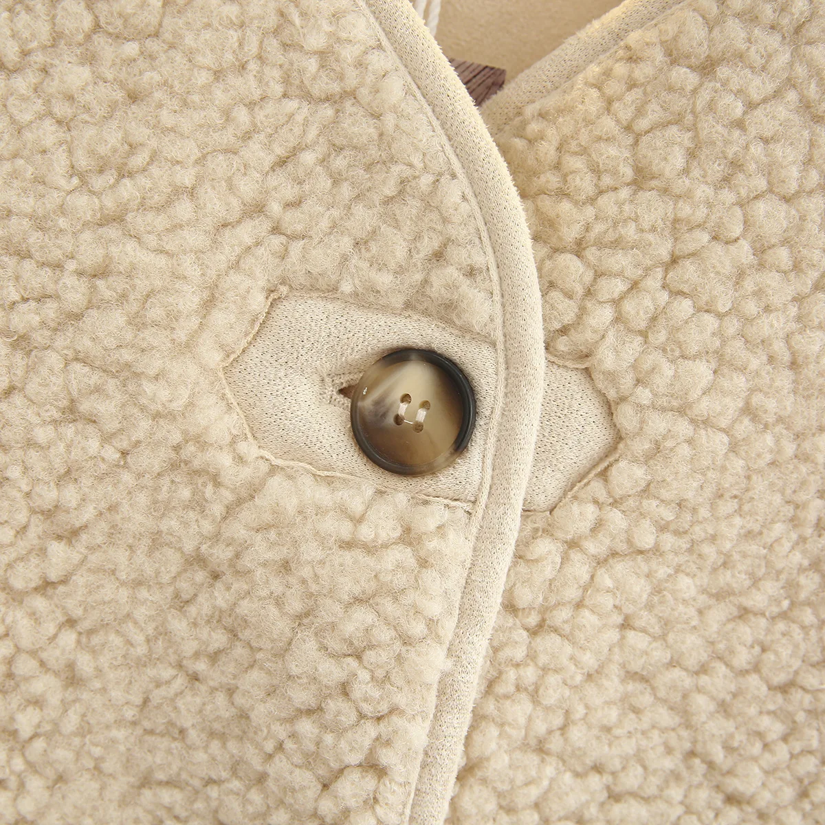 Plus Size Women Sleeveless Vest Winter Loose Thick Fleece Waistcoat Simple Plush Coat 3069