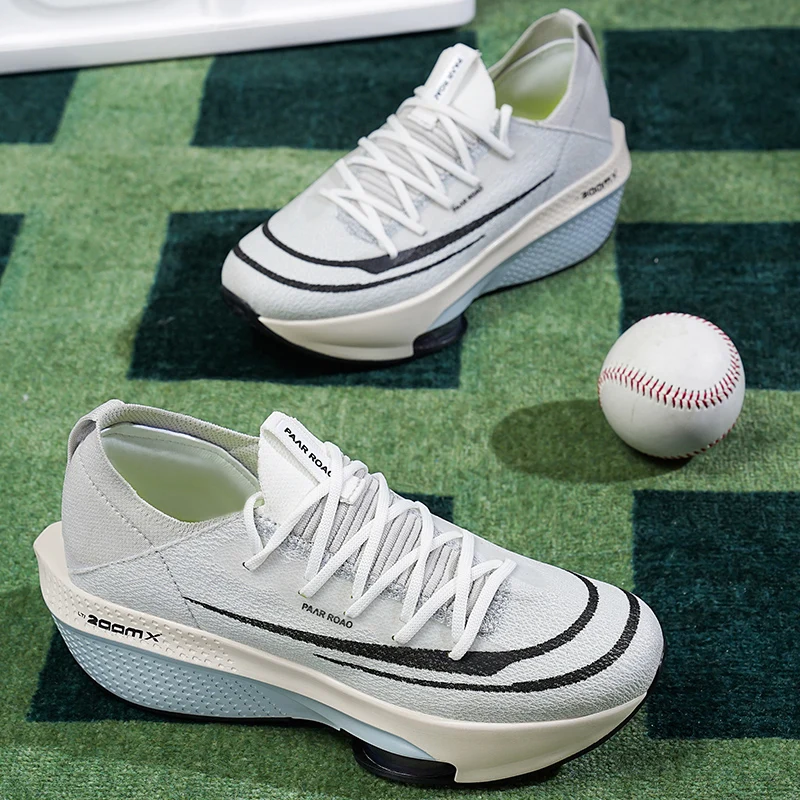 Men's professional marathon running shoes with increased height, cushioning, and walking. Men's casual sports shoes are fashiona