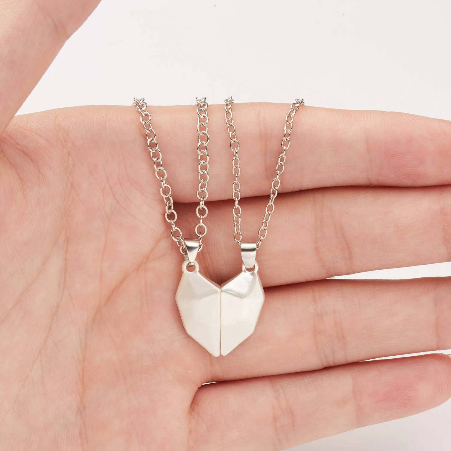 2 Pcs/Set Heart Couple Magnetic Necklace For Women Paired Pendants Chain  Lover Girls Party Choker Valentine's Day Jewelry Gift