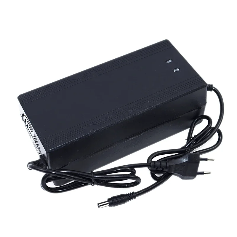 새로운 16.8V 2A 3A 5A 18650 리튬 배터리 충전기 4S 12V 전기 이륜차/오토바이 등 리튬 이온 셀 고속 충전