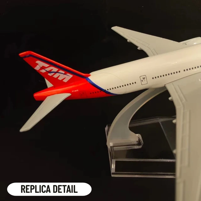 1:400 Scale Metal Aircraft Brazil TAM Air B777 Airplane 5
