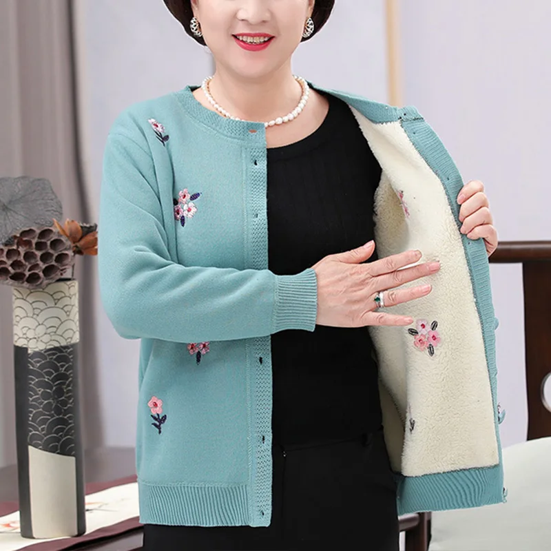 XL-4XL 플러스 벨벳 여성 자수 니트 가디건 재킷, 슬림 스웨터 코트, 얇은 할머니 겨울 의류, 고품질