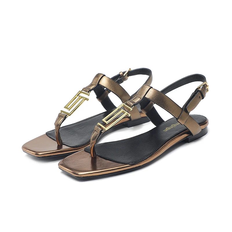 Summer New Ladies Flip-Flops Luxury Sexy Prom Party Banquet Shoes GJ Metal Leather Buckle Herringbone Low Heel Sandals