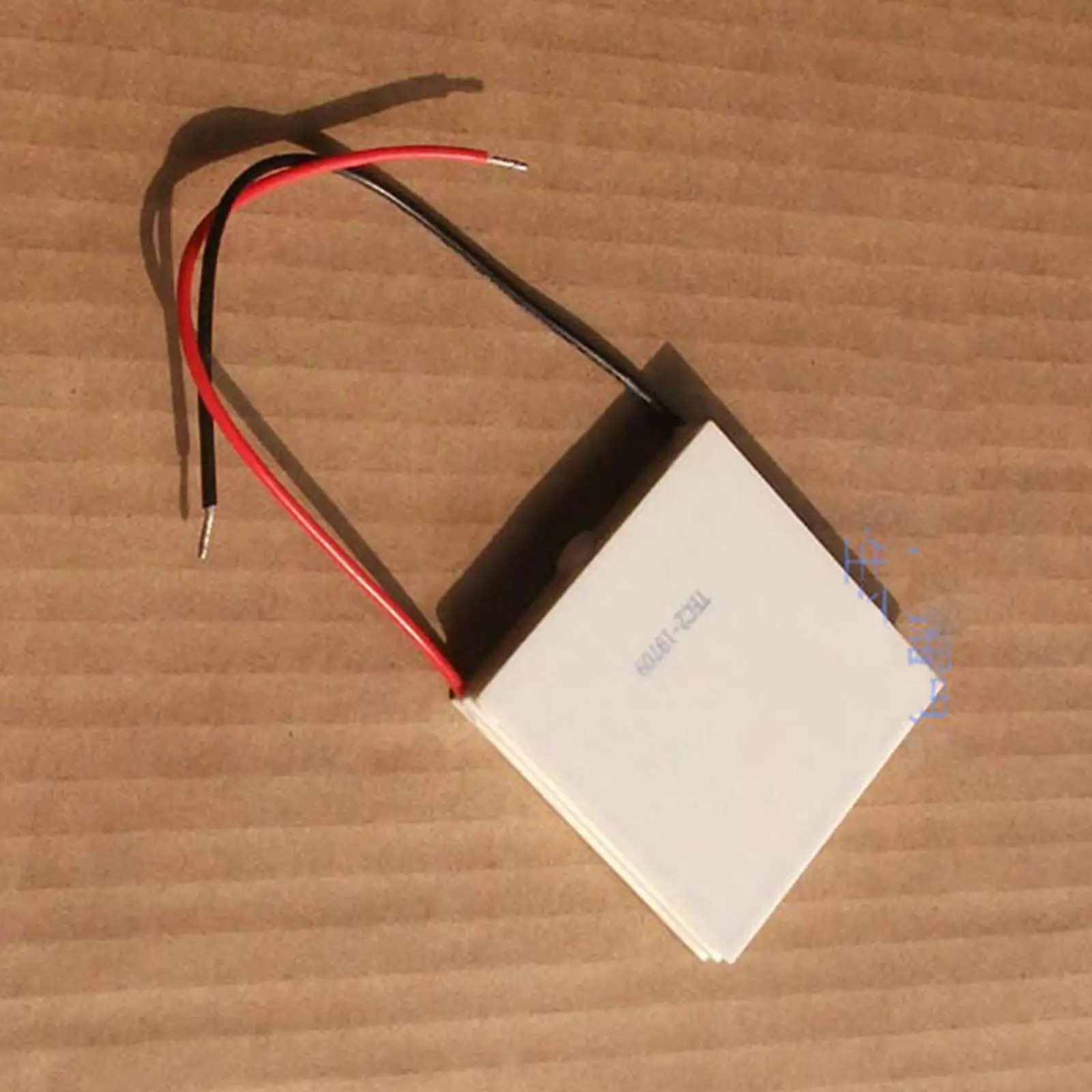 40x40x8.8mm 9A 16V 55W TEC2-19709 Thermoelectric Cooler Peltier Heatsink