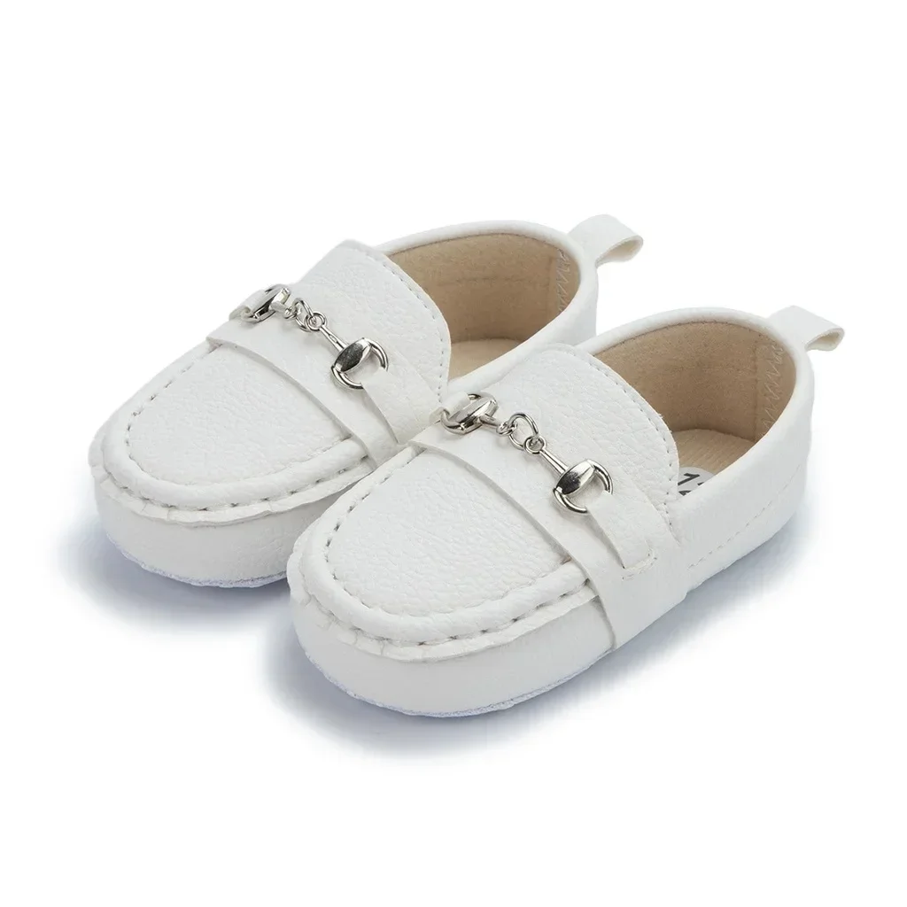 Z165 White shoes