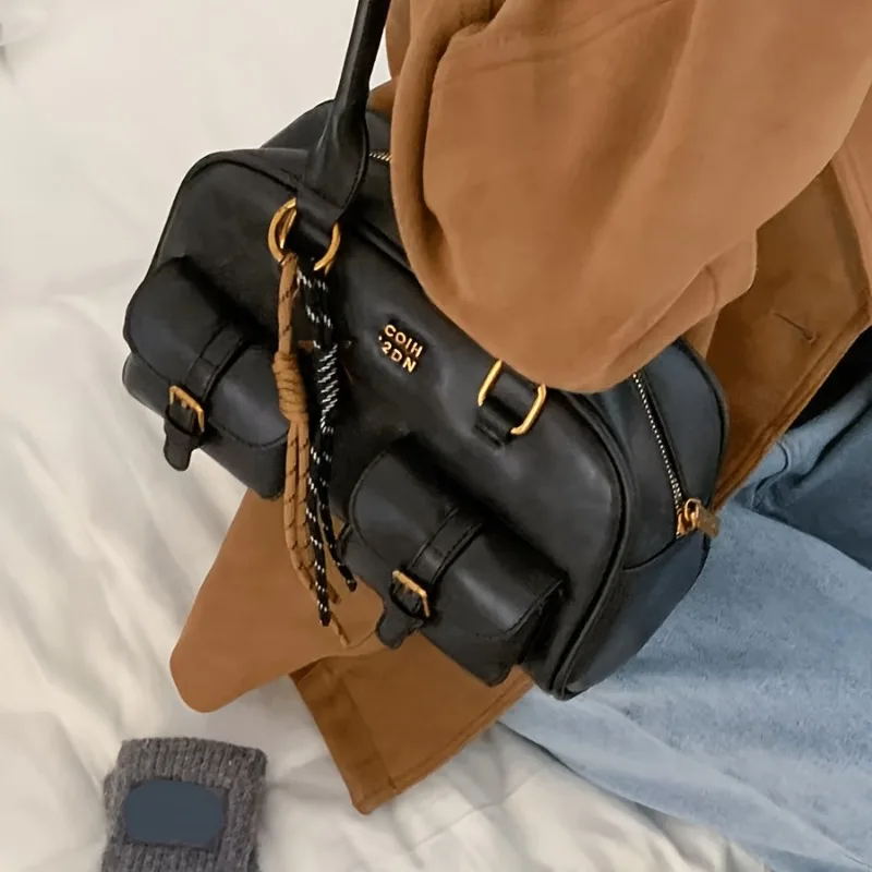 Stylish Shoulder Bag with Multiple Pockets, Golden-Tone Hardware & Letter Print Design Handbags for Women Travel, Work, Outings