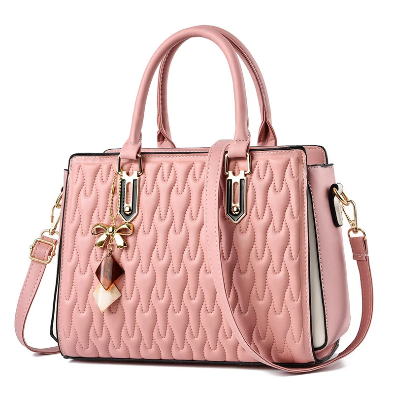 

New Embossed Messenger Bag Large Capacity Shoulder Bag Fashion Women Leather Handbags Pleated Business Classic Girls Solid Pink