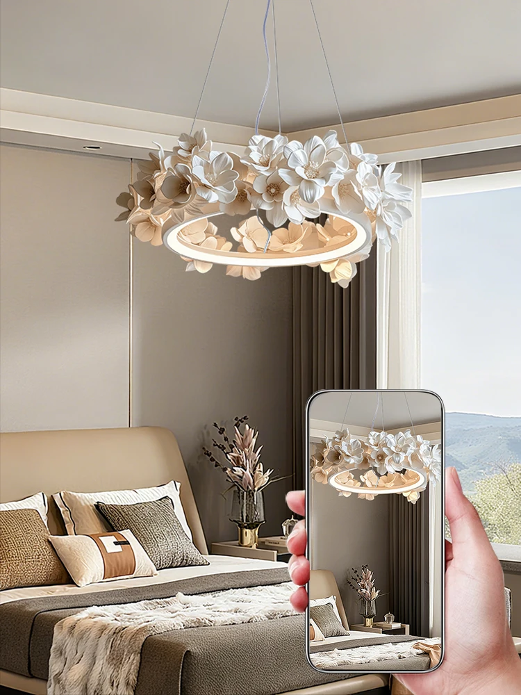 Suspension moderne éclairant un intérieur