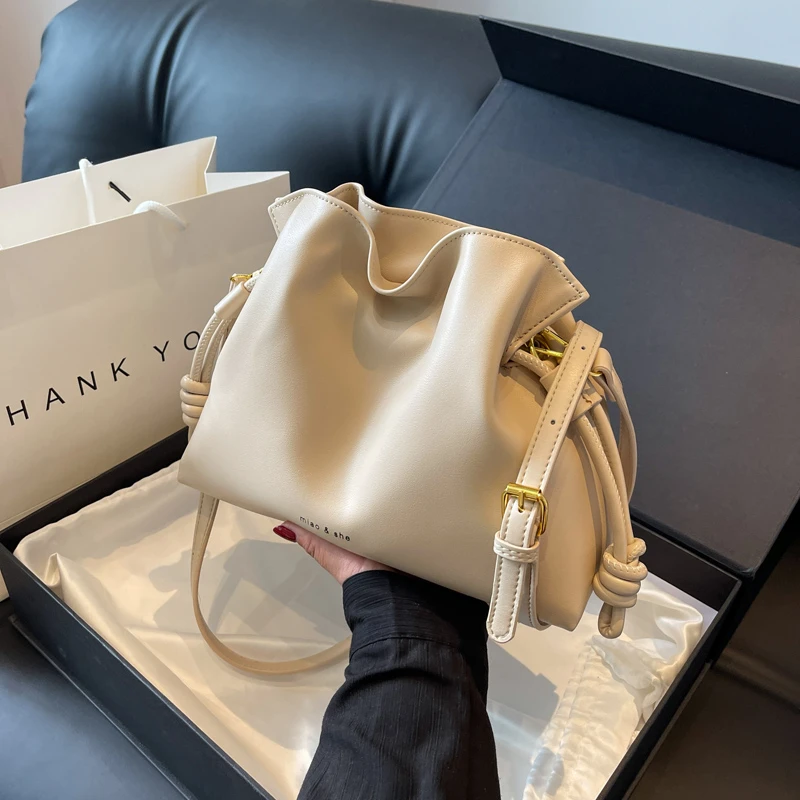 Women Pleated Bucket Bag with Drawstring PU Leather Bucket Purse Solid Color Daily Purse Top Handle Bag for Shopping Travel Work