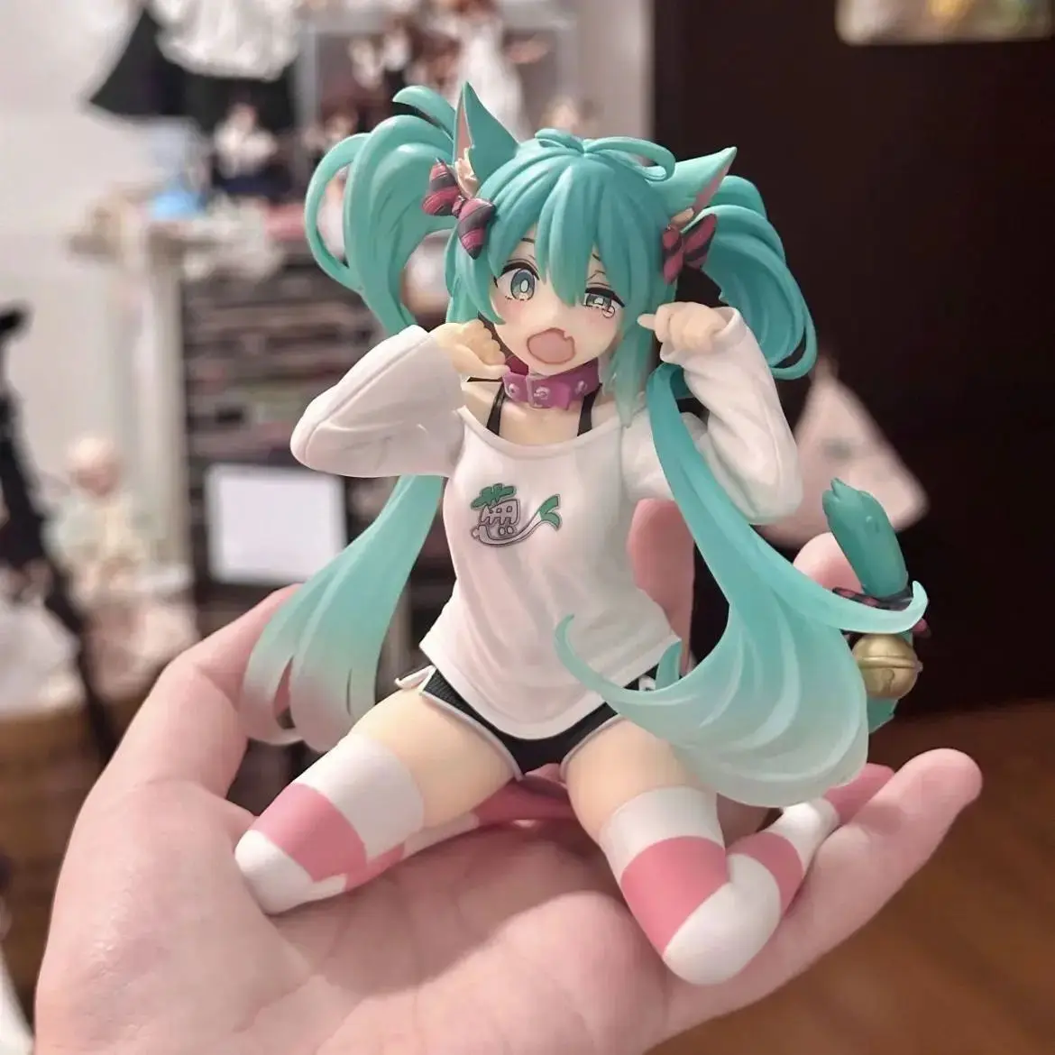 Se3a018dc53cf4f48ba11b799b09ee33a7 - Hatsune Miku UK Shop