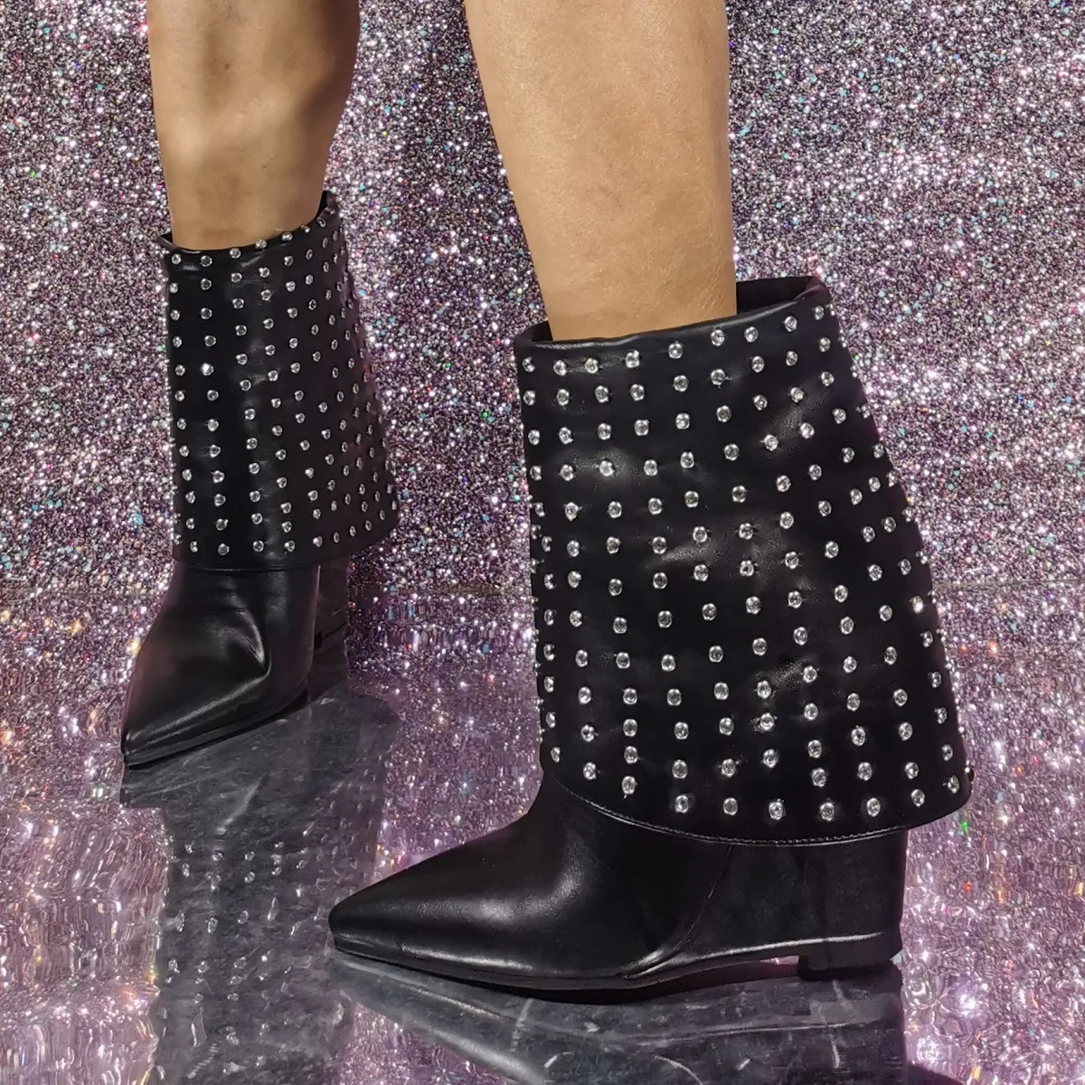 

Hot Girl Pointed Toe Wedge High Heel Plus Size Diamond Women Ankle Rivet Boots Alll Black Fashion Sexy Widely Match