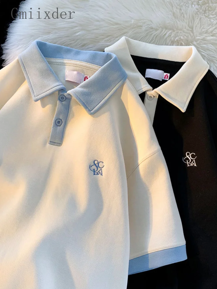 

Простая рубашка с коротким рукавом, женская летняя свободная футболка в японском стиле преппи, мужской топ с отложным воротником и прострочкой, одежда для пар в гонконгском стиле