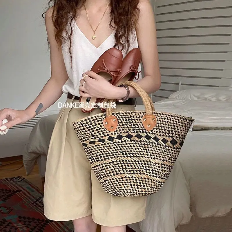 Casual Plaid Rattan Top-handle Bag Ladies Fashion Handmade Straw Bags Female Summer Beach Bamboo Woven Bags Hollow Women Handbag