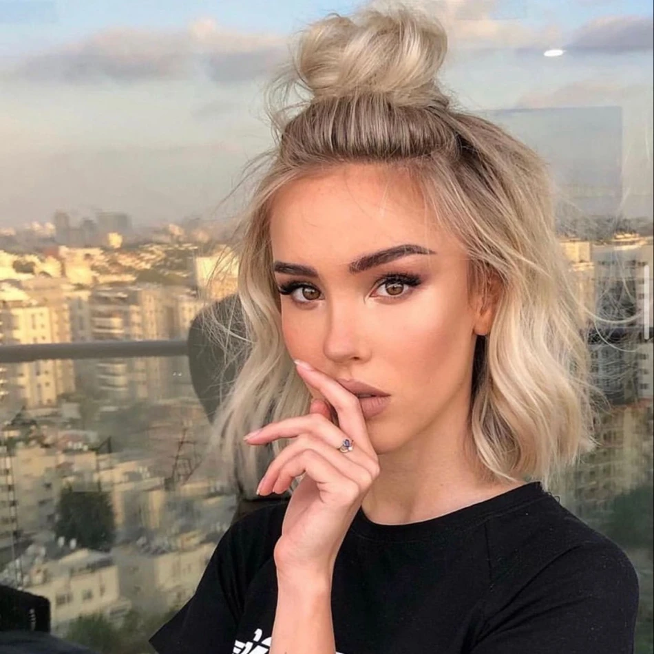 

Soft Short Cut Bob Ombre Ash Blonde Body Wave European Virgin Human Hair Jewish Wig 13x4Lace Front Kosher Sheitel Wig For Women