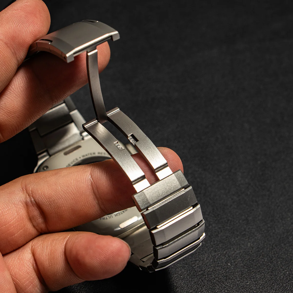 Elegant Stainless Steel Quick Fit Watch Band Replacement Strap